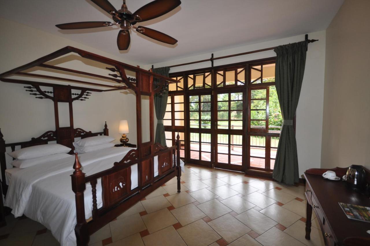 Hunters Lodge Twaandu Kültér fotó