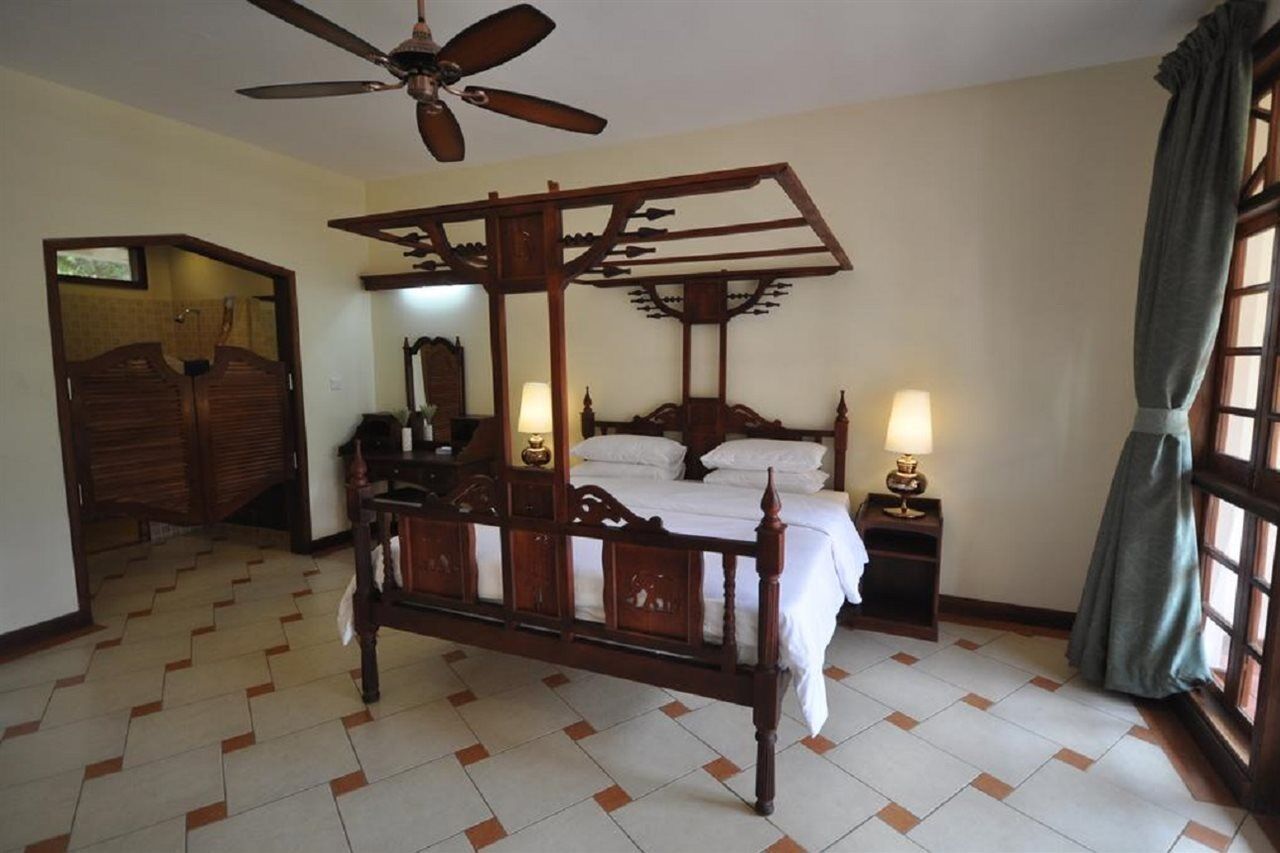 Hunters Lodge Twaandu Kültér fotó
